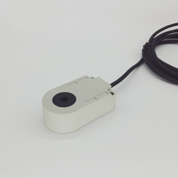 Toroidal inductive proximity switch